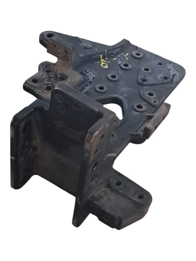 Suporte Rebocador Ford Cargo 4