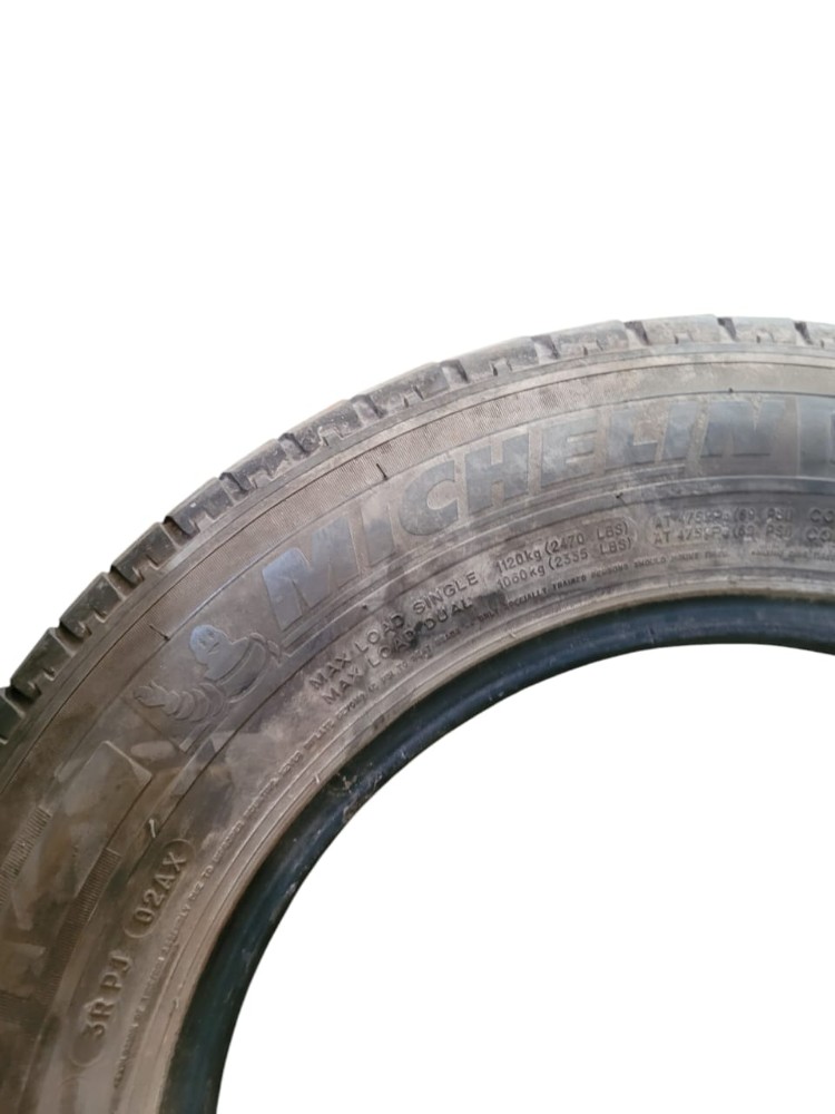 Pneu Camara 22.5×6.5 Michelin 4
