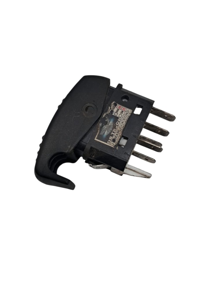 Botao Vidro Eletrico Serie 4 114 24v 4