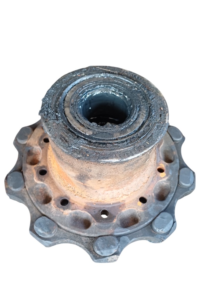 Cubo Dianteiro Mb Axor 5