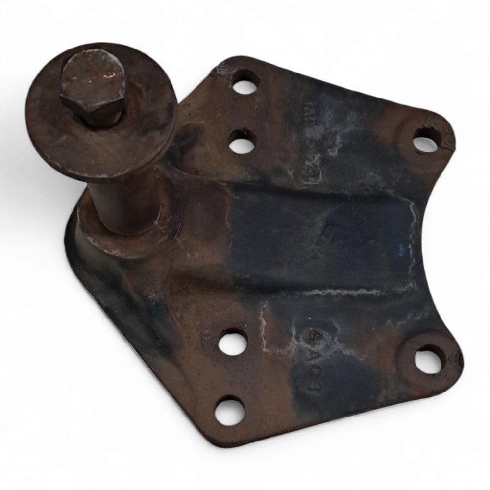 Suporte Mola Traseira Vw 8150