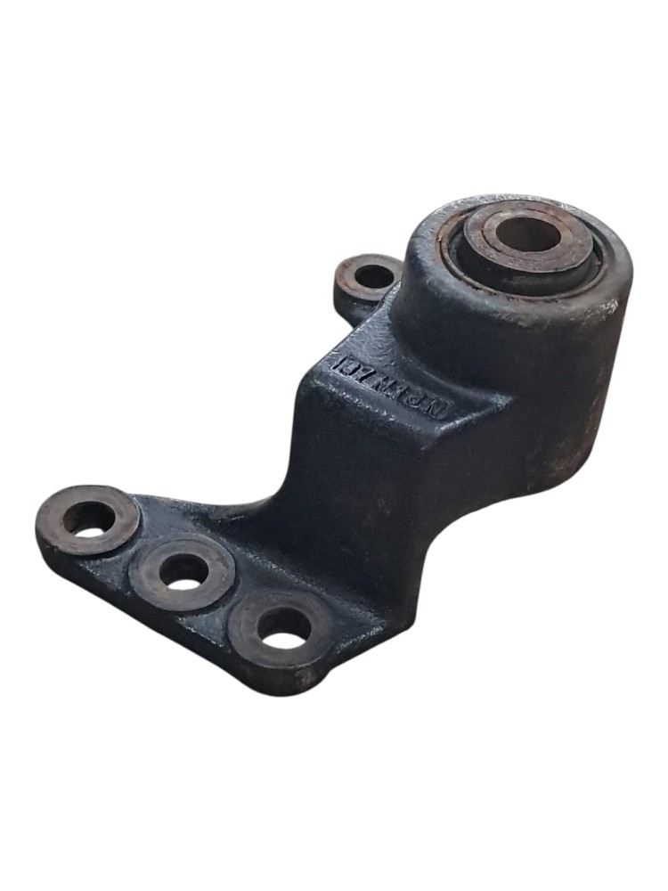 Suporte Mola Traseira Parte Traseira Ford Cargo 2