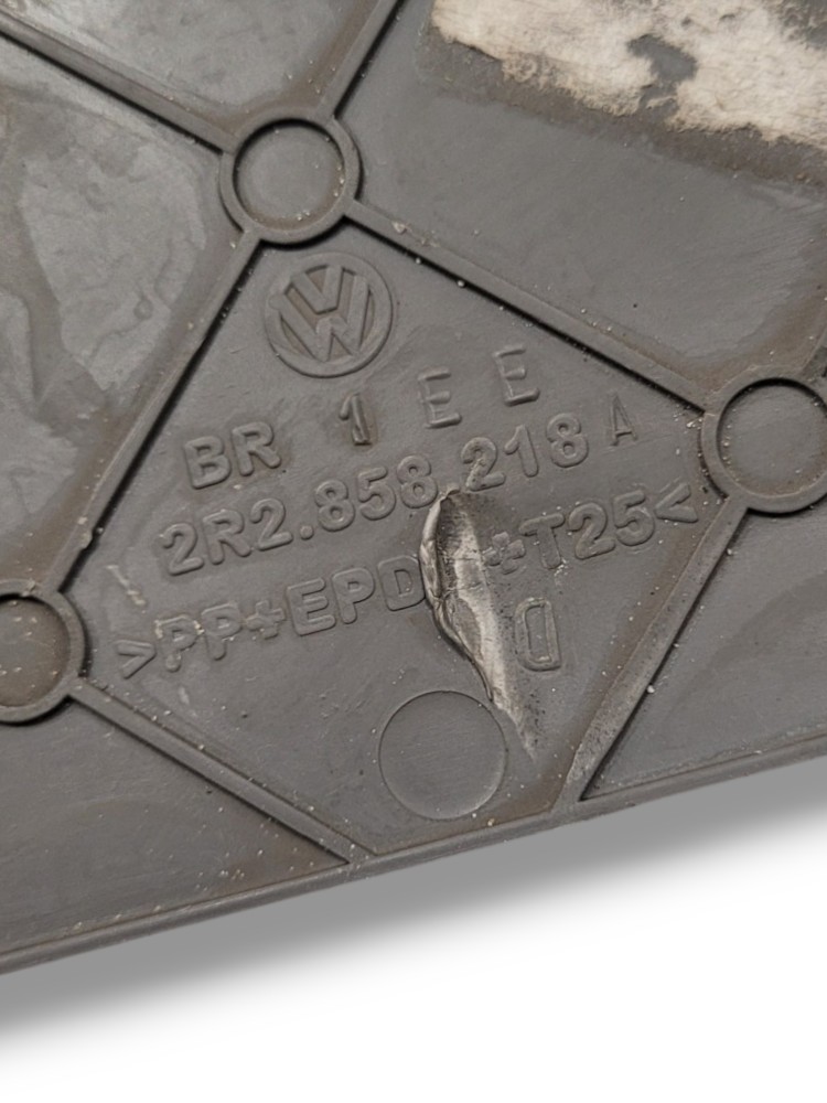 Tampa Lateral Painel Direito Vw Constellation 30.280 2019 7