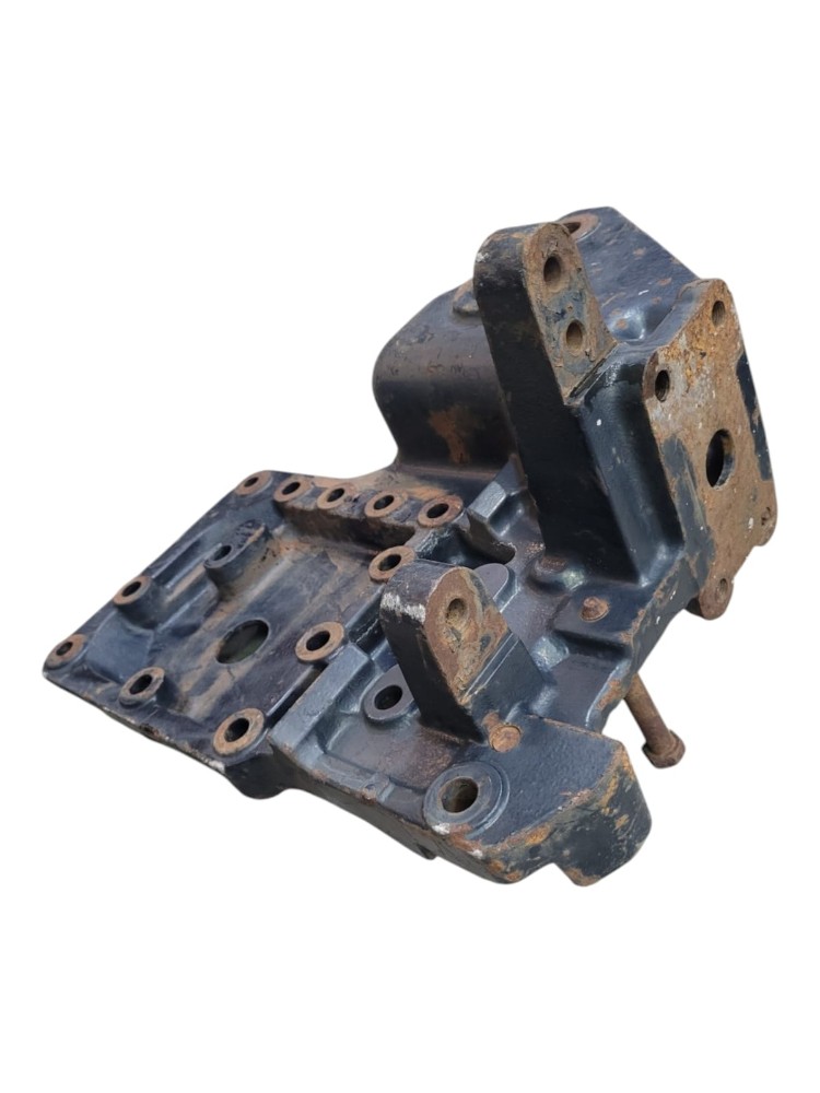 Suporte Travessa Mola Suspensao Volvo VM 20892772 3