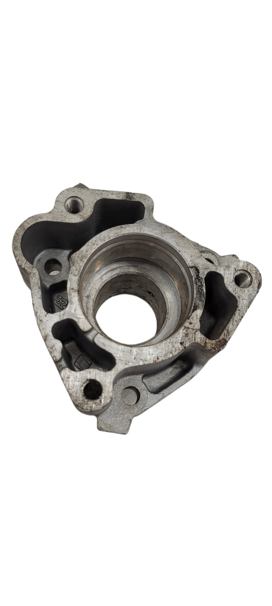 Suporte Bomba Engrenagem Iveco Daily 35s14 504189511 2
