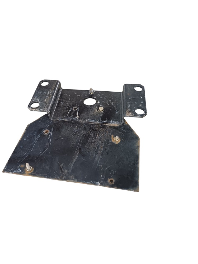 Placa Fixação Lanterna Ford Cargo 6
