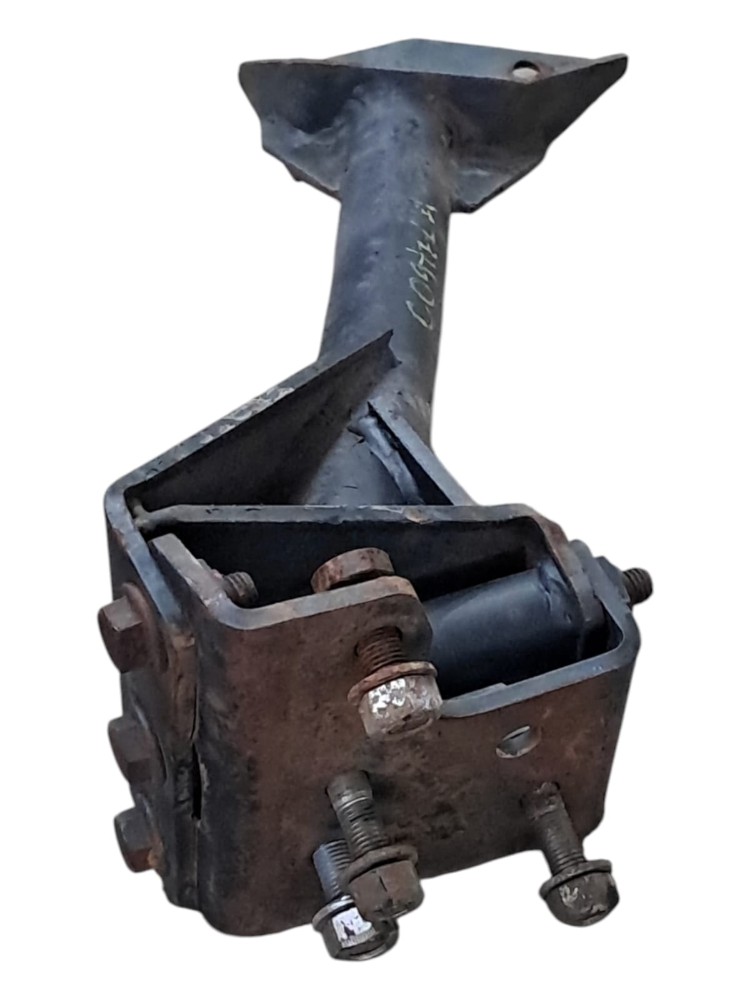 Suporte Estribo Vw Constellation 15180 – 24250 6