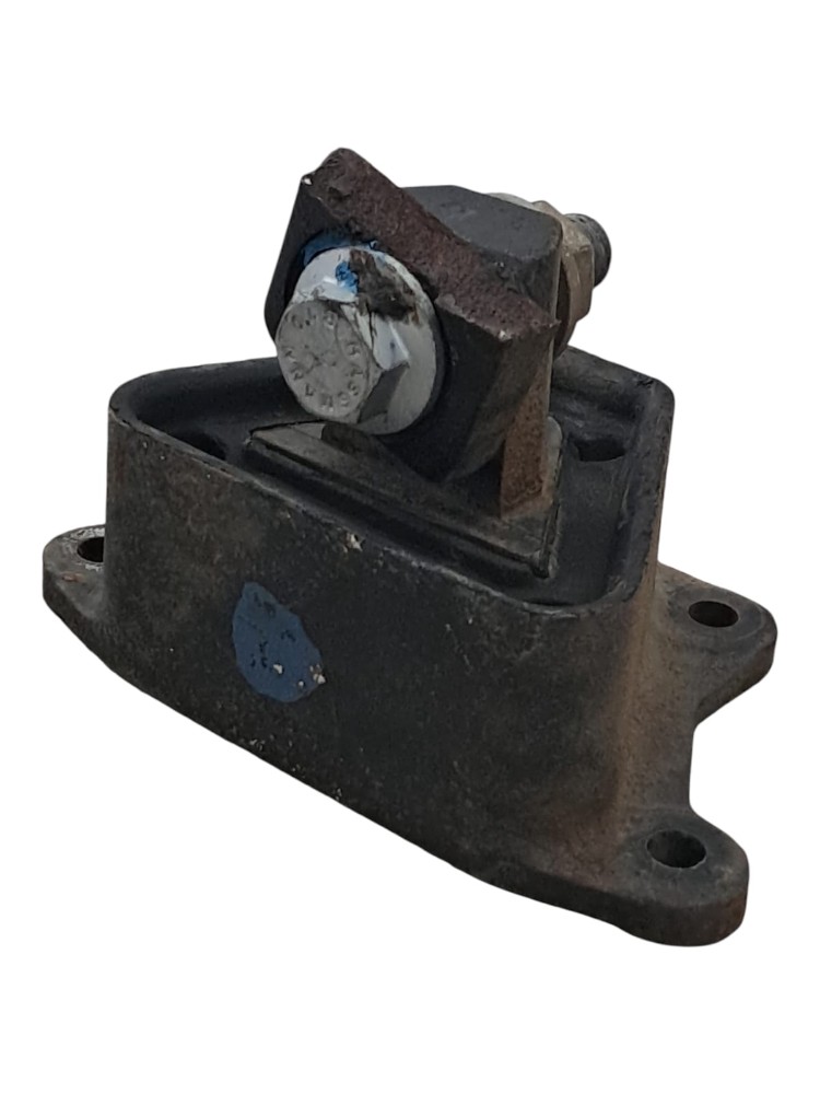 Coxim Dianteiro Motor Iveco Tector 4