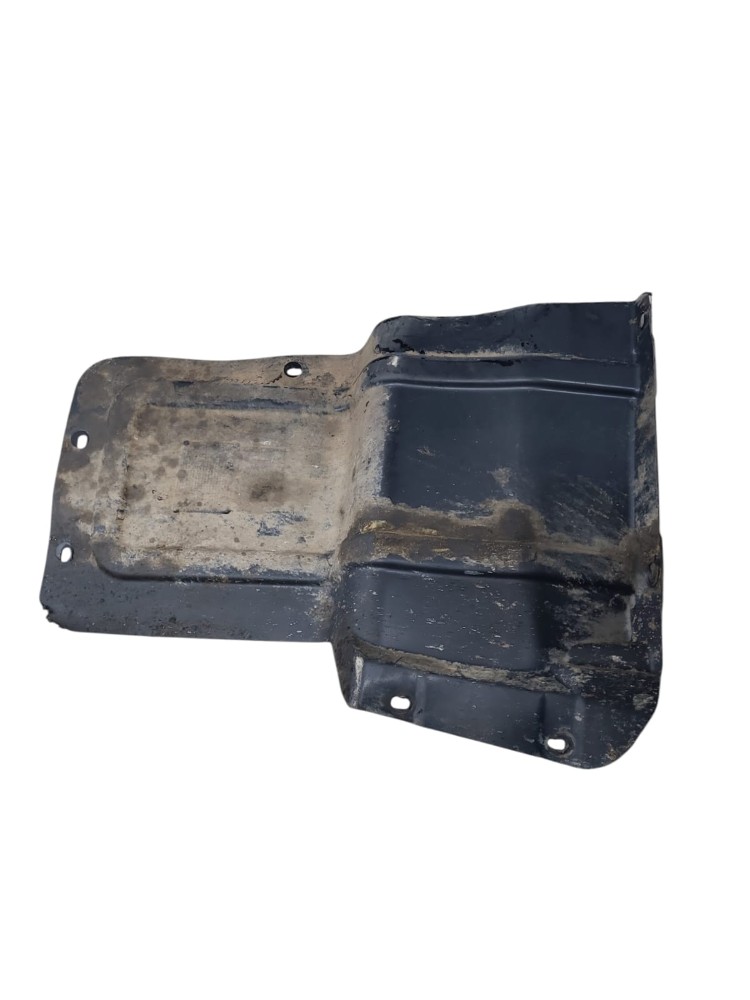 Paralamam Mercedes Benz Atron 1635 2017 VO25 4