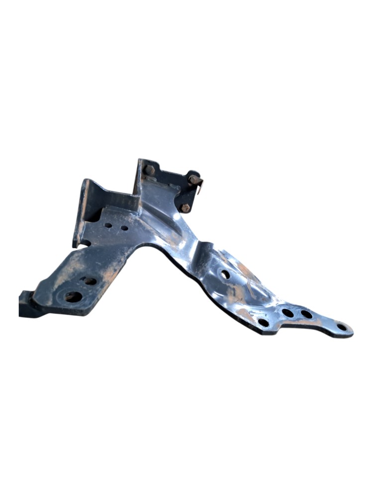 Suporte Parachoque Dianteiro Scania PGR 2007 a 2018 4