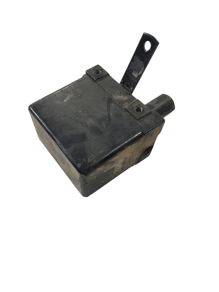 Macaquinho Cabine Man Tgx 4