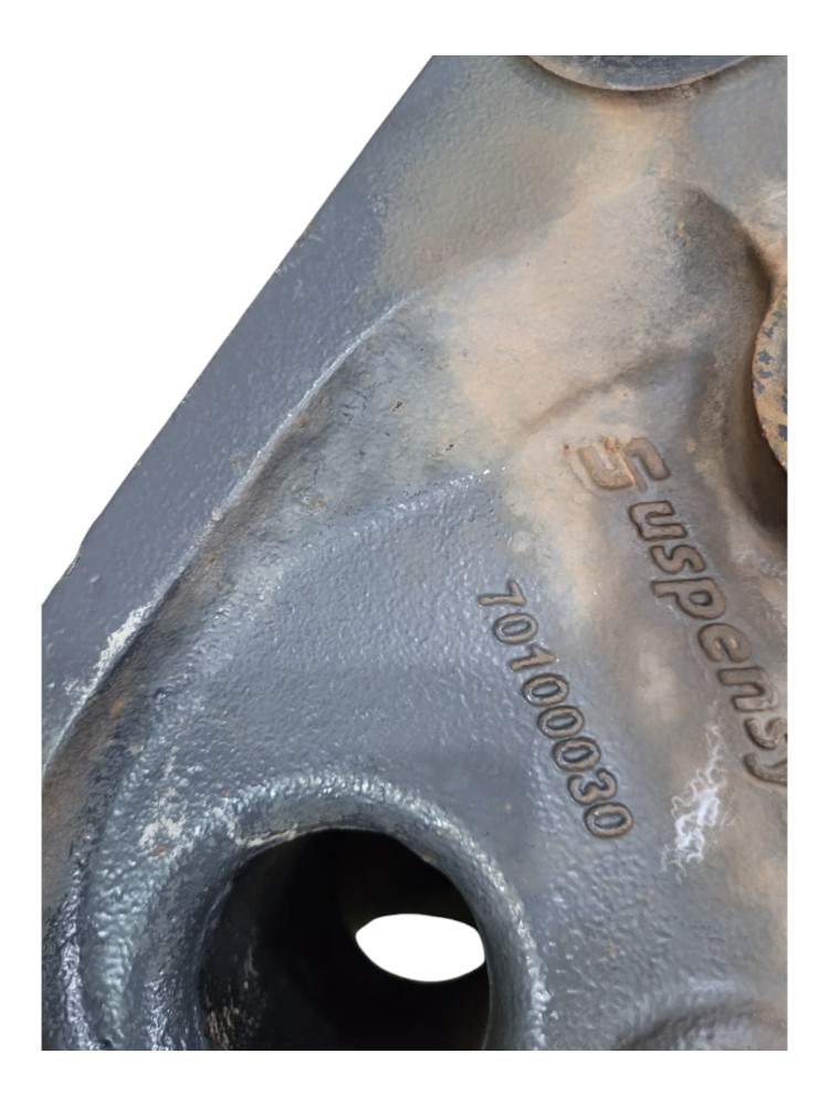 Suporte Mola Volvo FH VM Direito 70100030 4