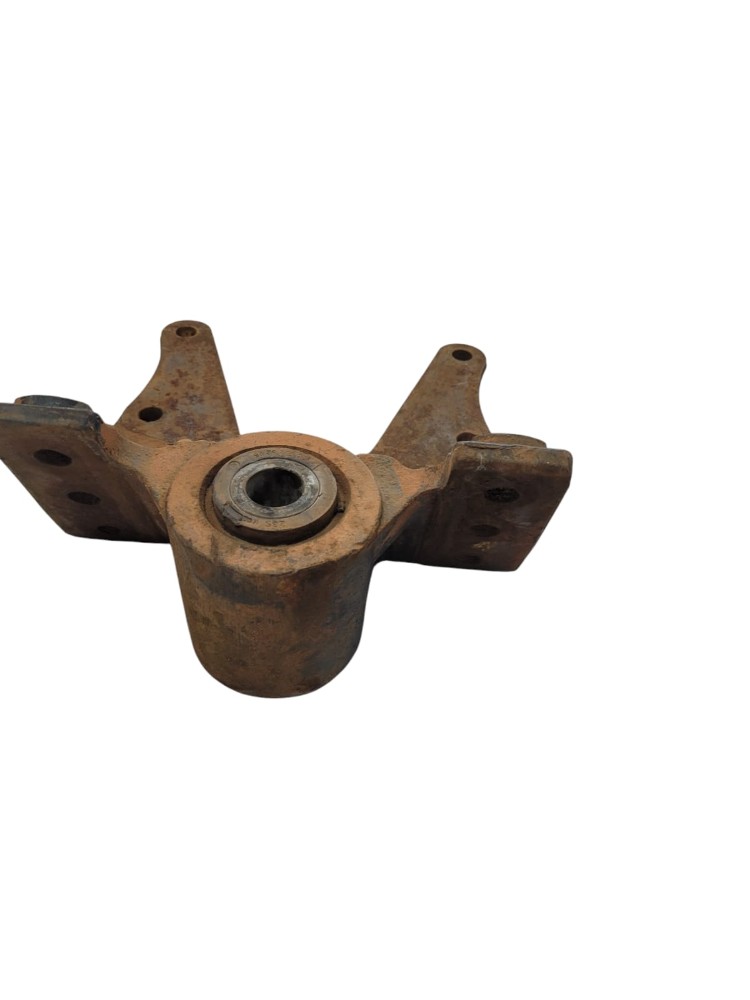 Suporte Mola MB Dianteira 7