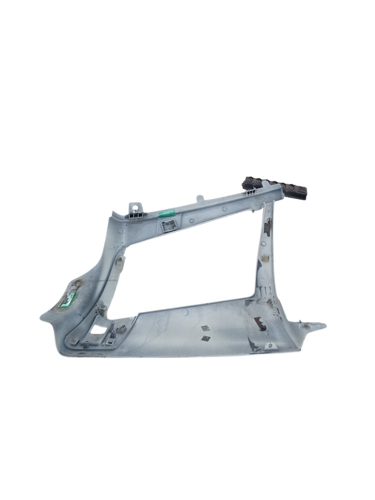 Moldura Farol Principal Volvo Fm 2015 1