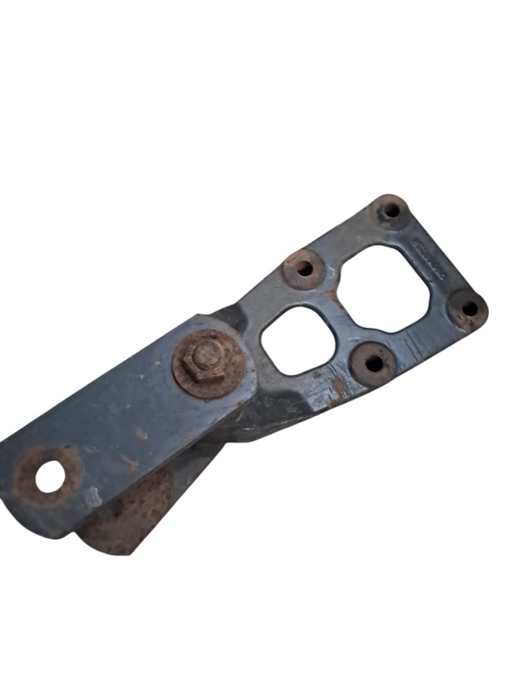 Suporte Mola Volvo Vm 240 260 Dianteiro 2
