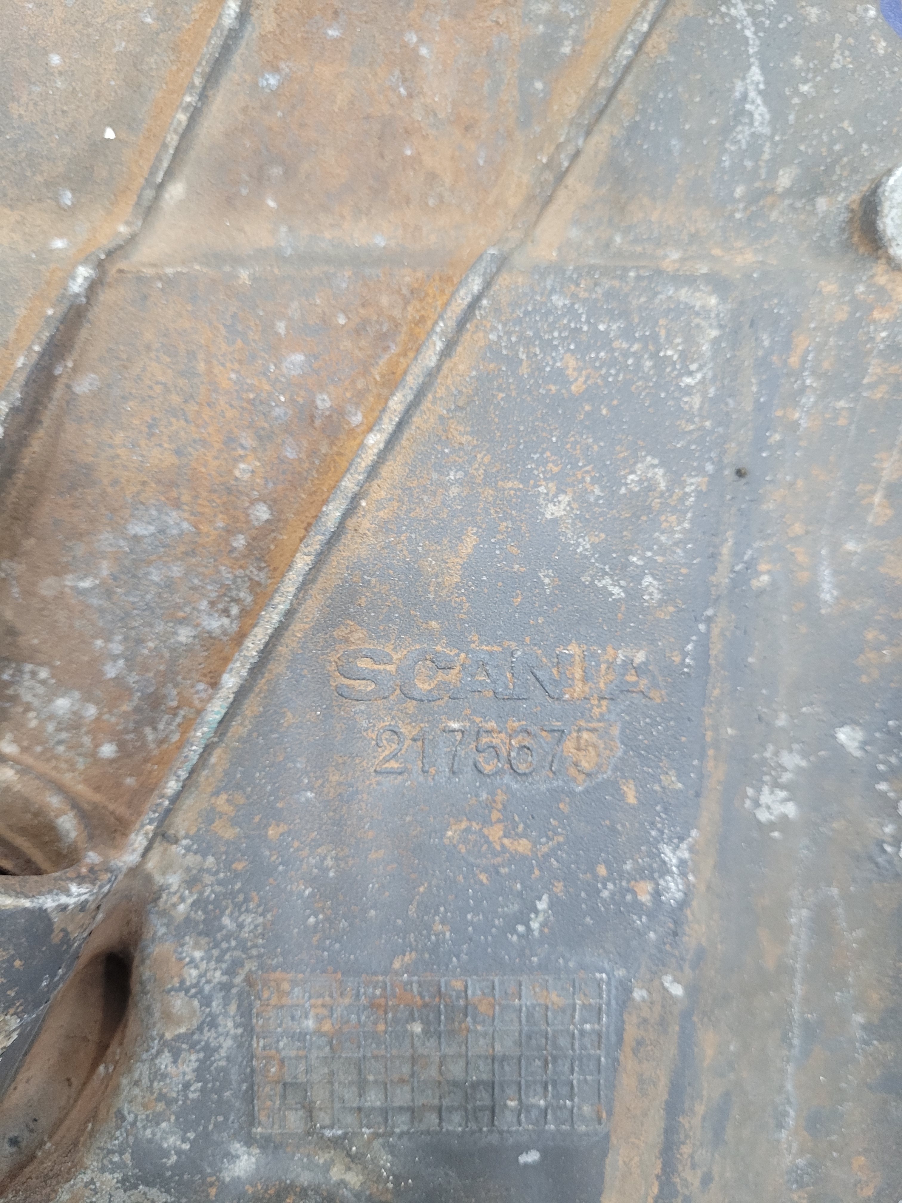 Tampa Lateral Motor Scania Ntg 450 2175675 5