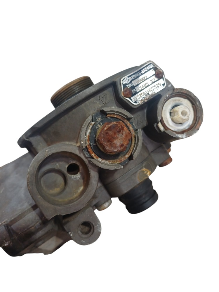 Cabecote Valvula Apu Mb Axor Atego 6