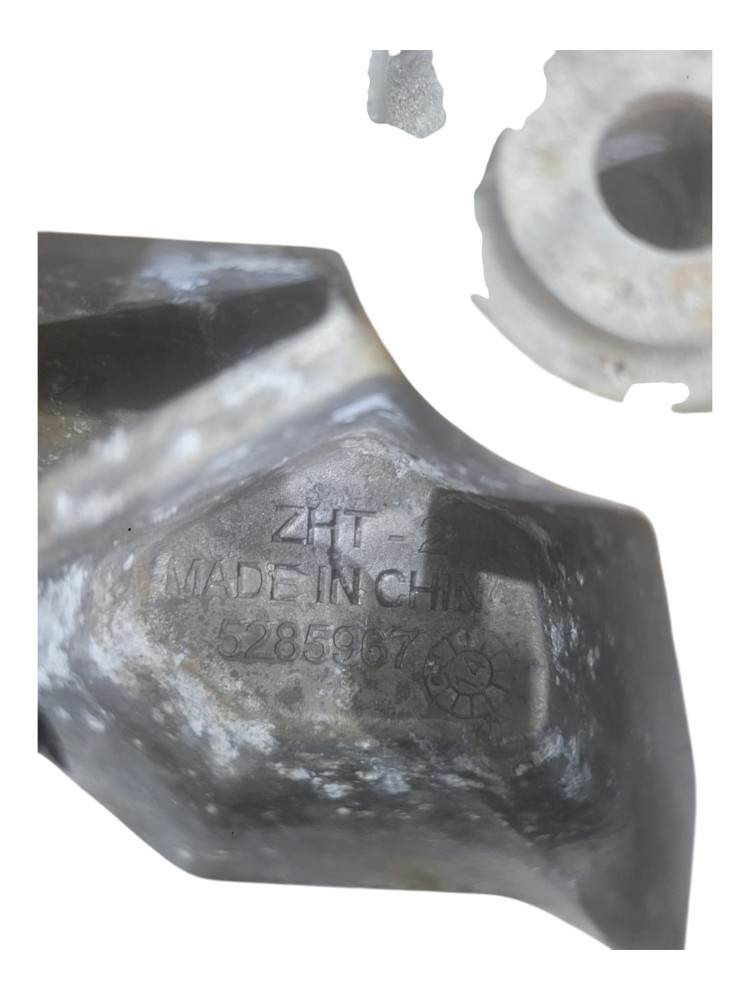 Carcaca Lateral Motor Vw Delivery 2012 8