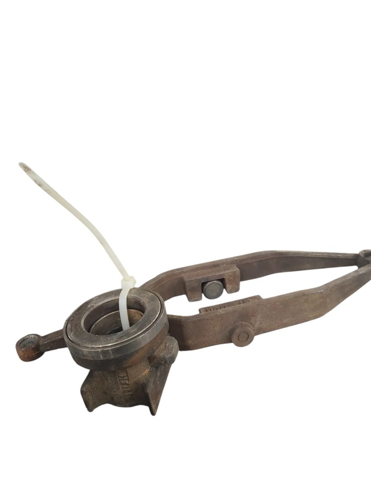 Garfo Embreagem Ford Cargo 816 4