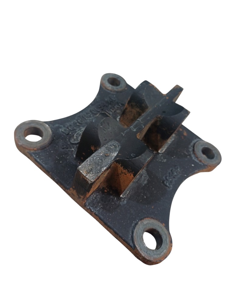 Gancho Interno Degrau Lateral Ford Cargo 2842 2014 VK118 3