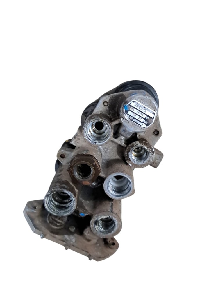Valvula Protetora 4 Circuitos Ford Cargo 2011 1