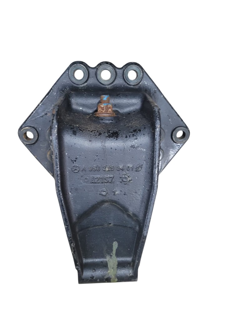 Suporte Caixa Bateria Mb Atego Dianteiro 3