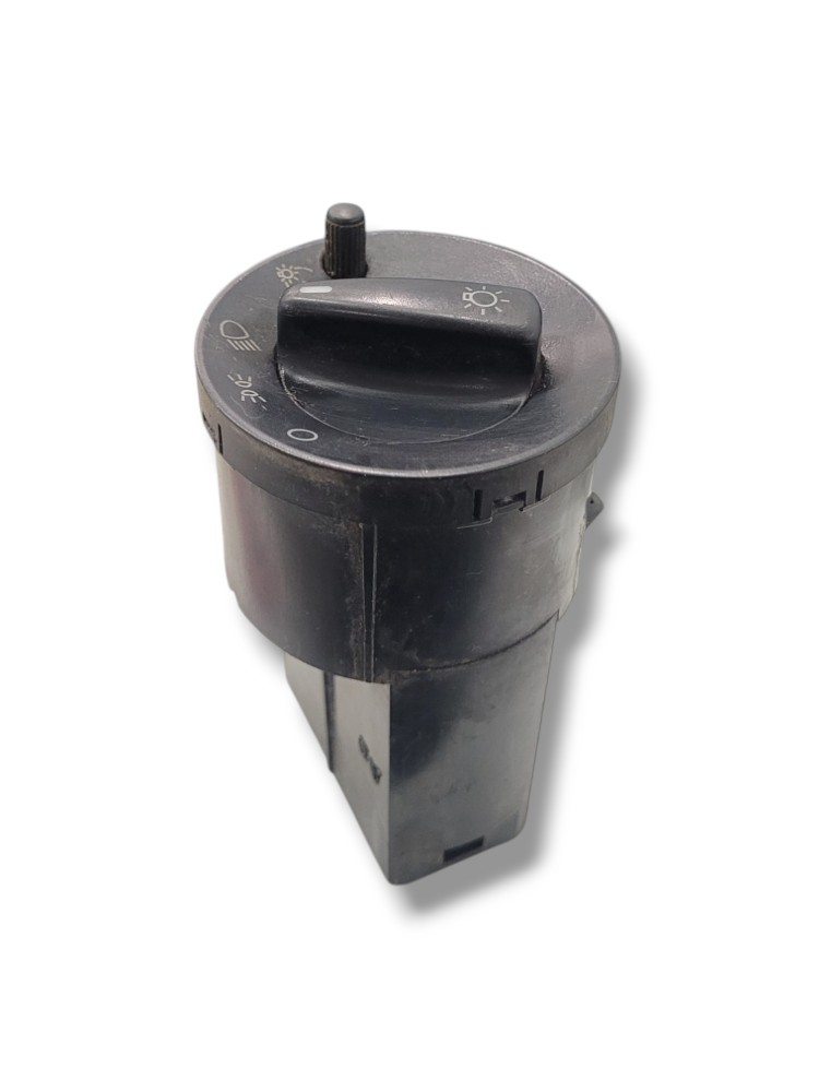 Botão Interruptor Luz Vw Constellation 30.280 2019 2020 VO22 3