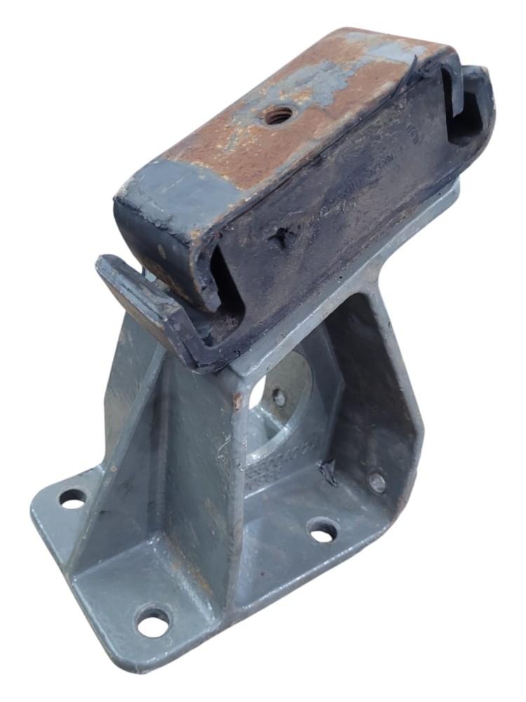 Suporte Motor Sinotruck Howo Dianteiro 3