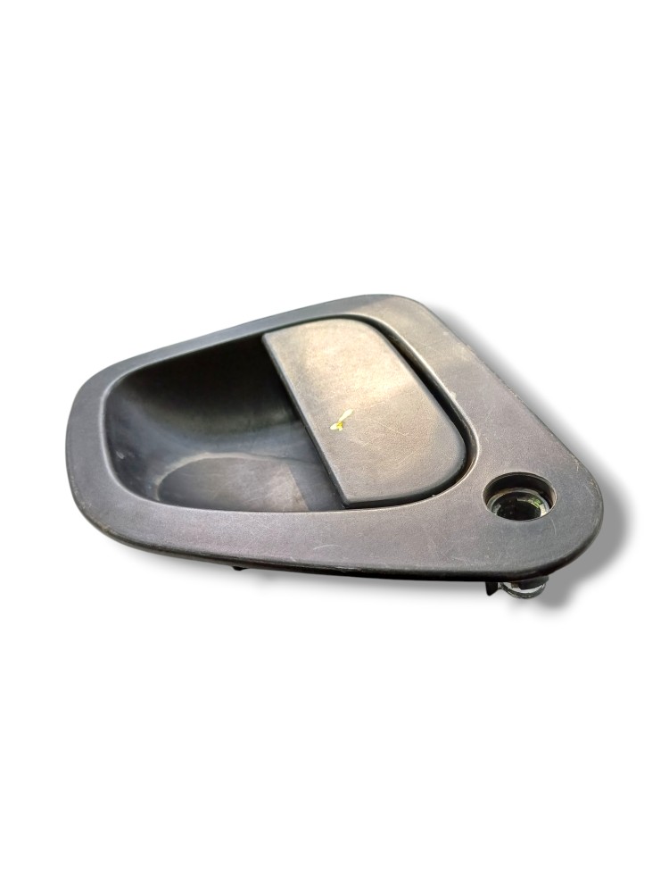 Macaneta Externa Porta Direita Mb Accelo 815 2022 Vo17 2