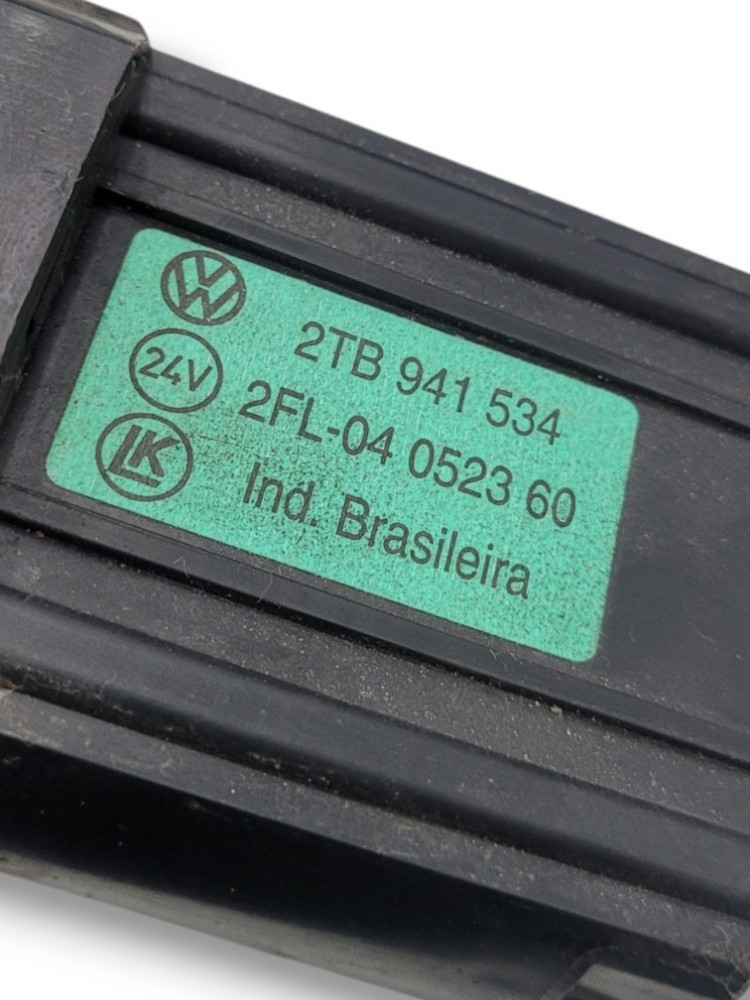 Botão Interruptor Luz Vw Constellation 30.280 2019 2020 VO22 6