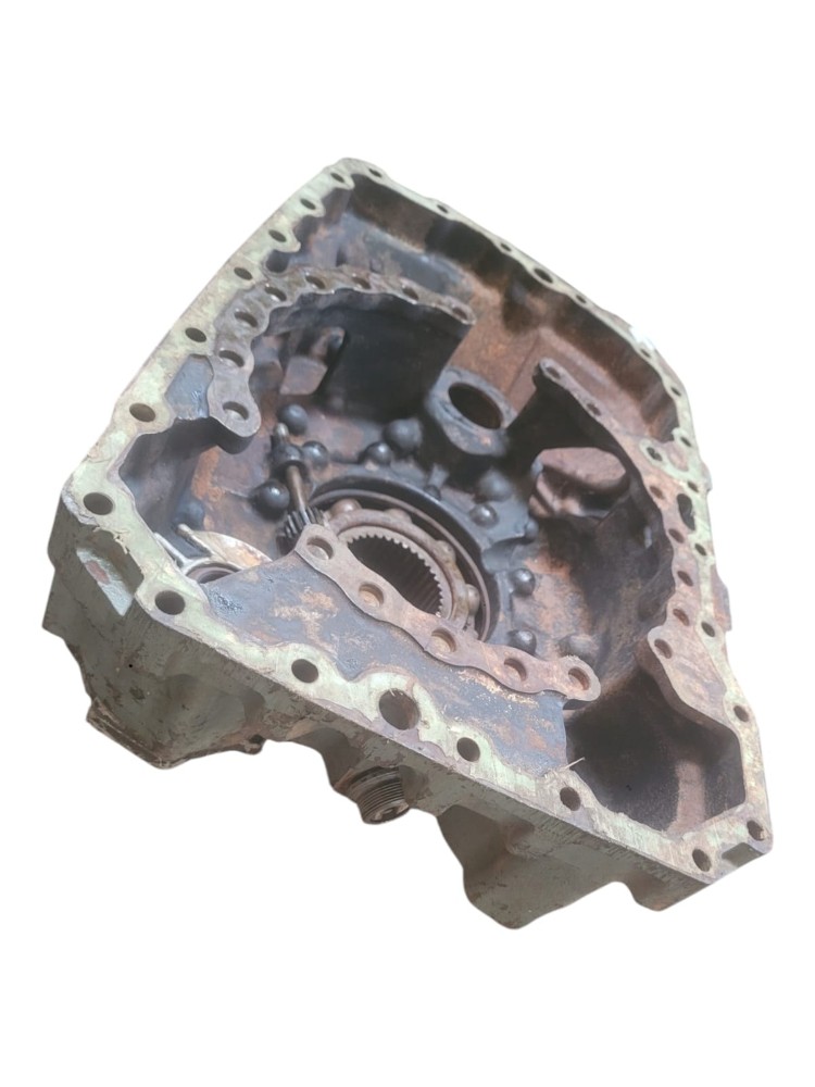Tampa Carcaca Traseira Cambio Iveco Zf 8s1350 2