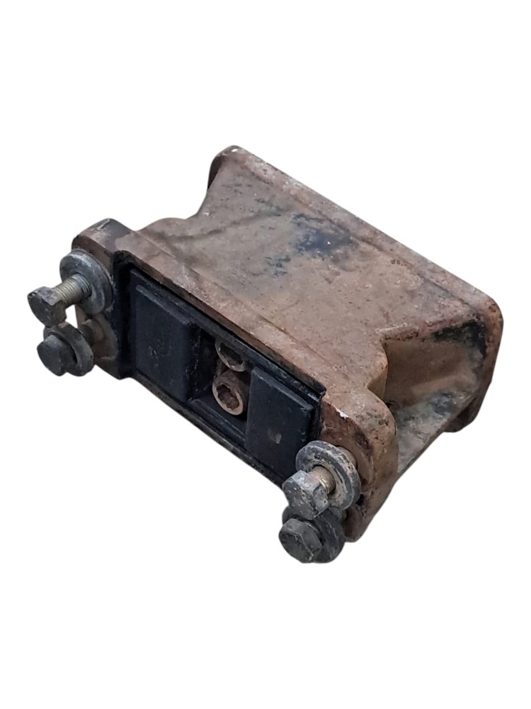Coxim Traseiro Motor MB 1635 1941 2325 2625 L1632 L1938 4