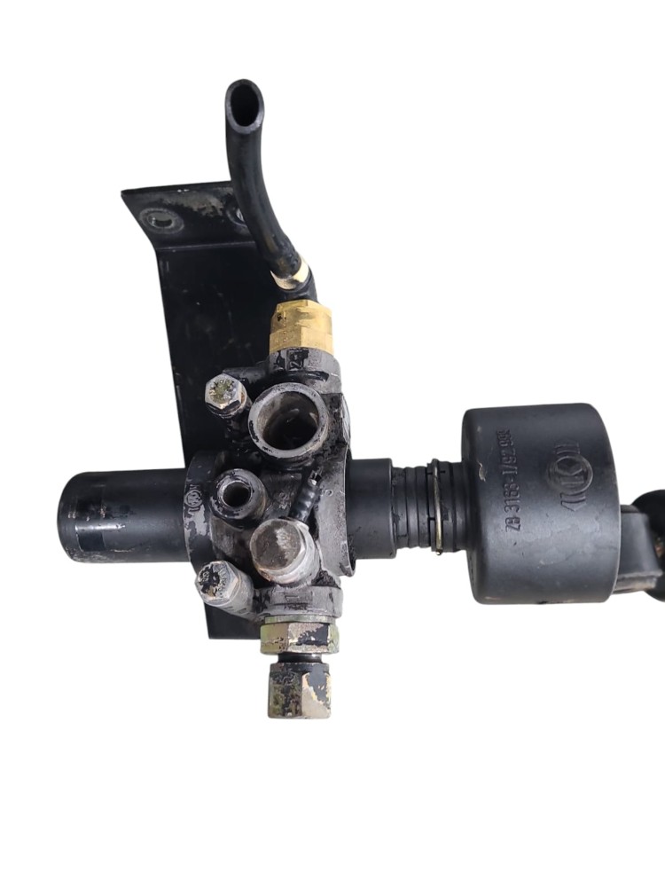 Valvula Pressao Ar Vw 8150 2004 A148 2