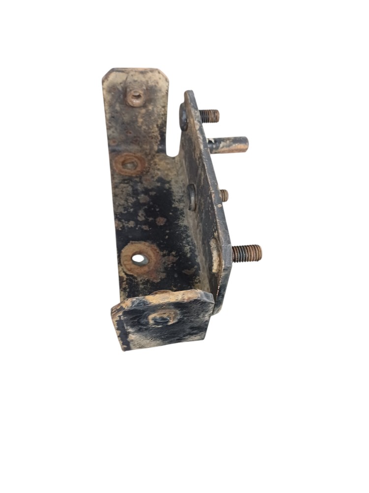 Suporte Parachoque Esquerdo Vw 5160 2