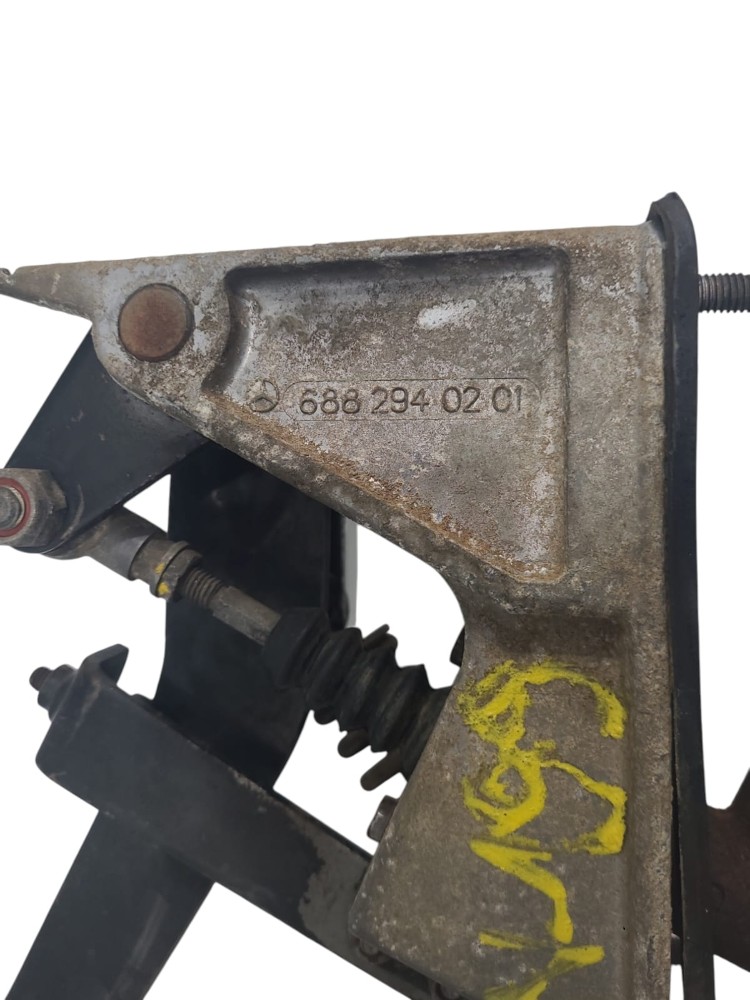 Suporte Pedal Embreagem MB 709 4