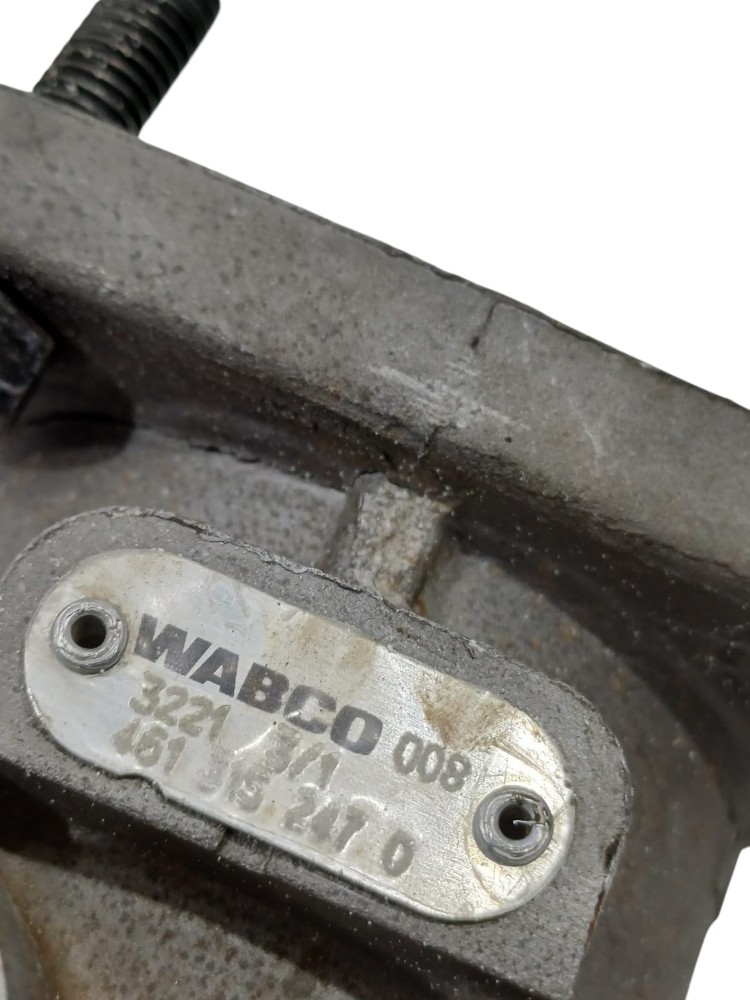 Válvula Pedal M Benz 4613152470 7