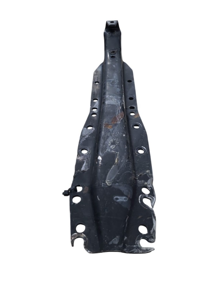Suporte Radiadror Mercedes Benz Atron 1635 2017 VO25 1