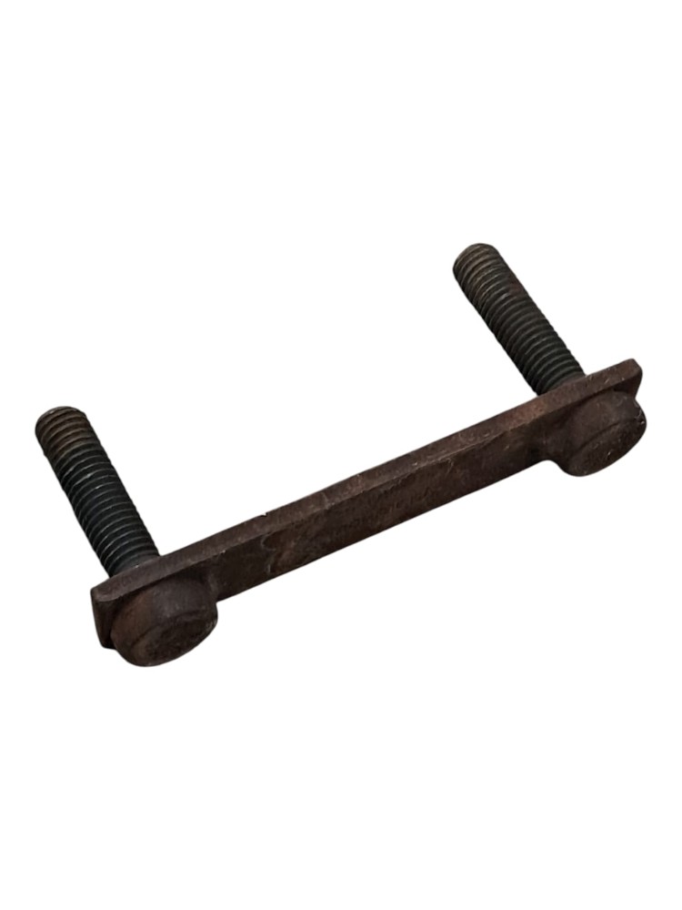 Suporte Com Parafuso Tanque Combustivel Ford Cargo 3