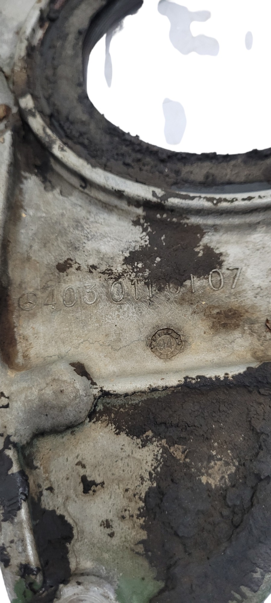 Tampa Dianteira Motor M Benz 4030110107 5