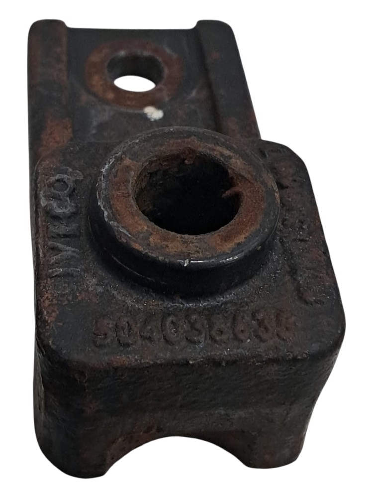 Suporte Lateral Chassi Amortecedor Dianteiro Iveco Stralis 2