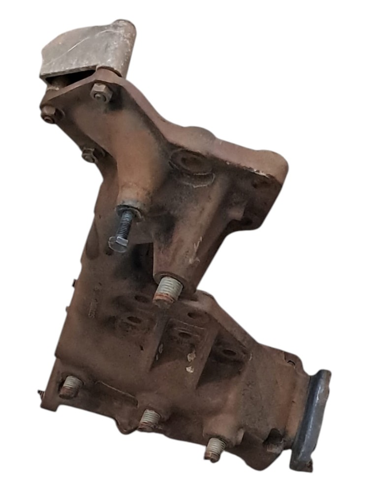 Suporte Dianteiro Ponta chassi Scania P124 6×2 2014. 2