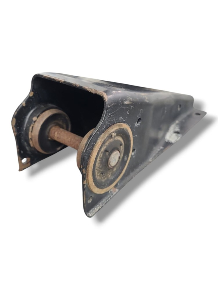 Suporte Traseiro Cabine VW 7100 3