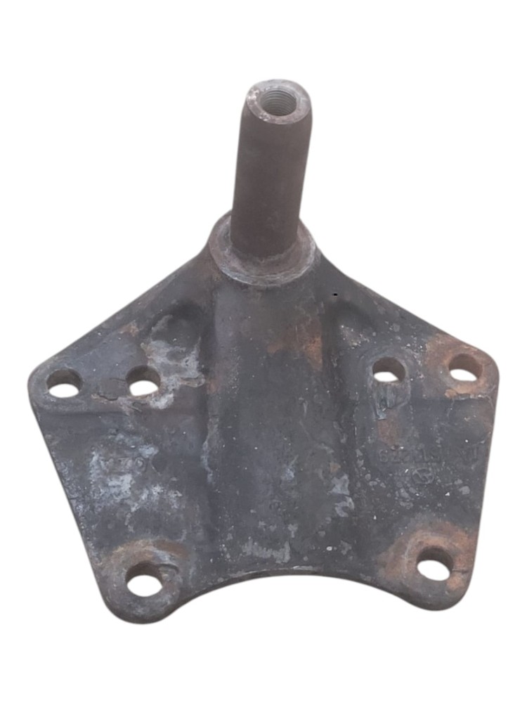 Suporte Mola Traseiro Vw 8140 1994 A 2000 5