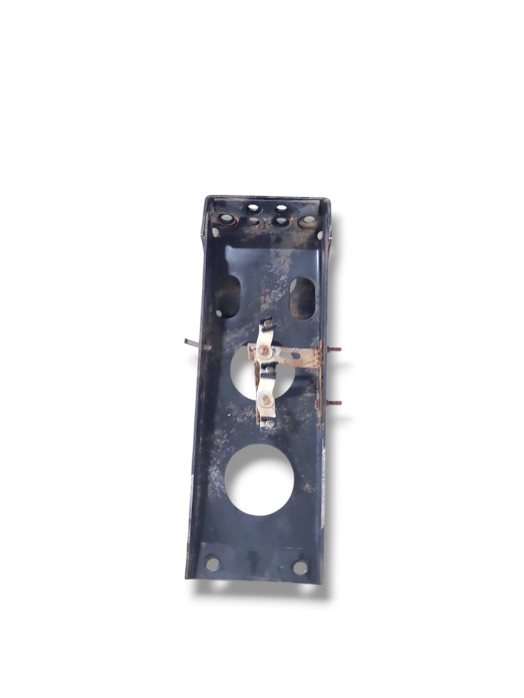 Suporte Parachoque Dianteiro Vw 8150 2004 A148 3