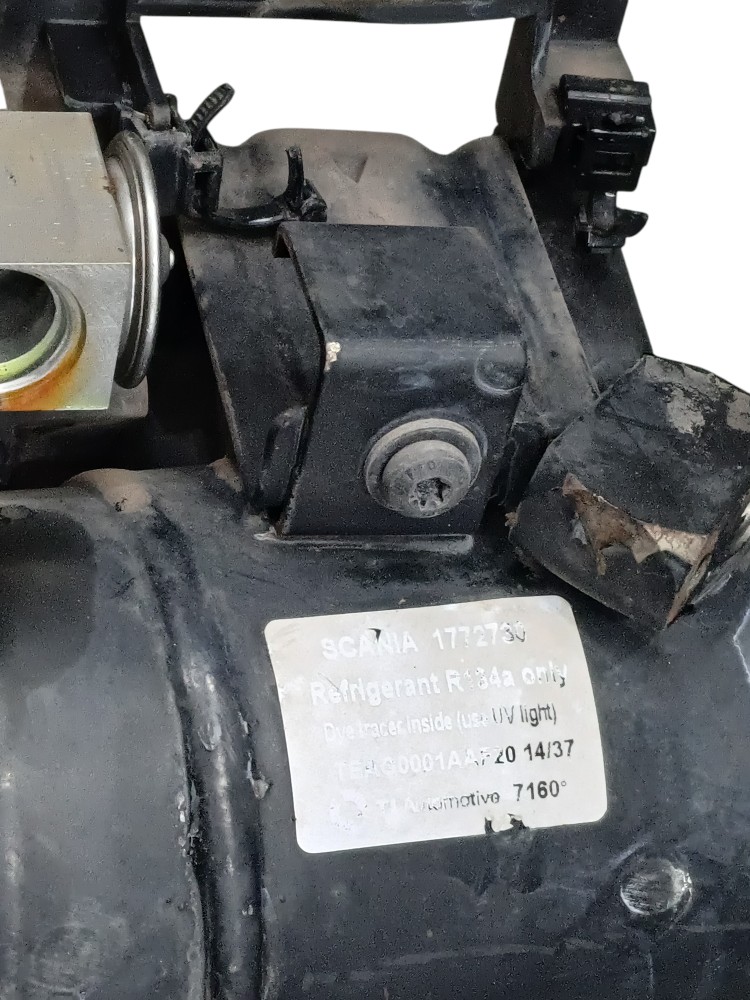 Carcaça Motor Ventilador Cabine Scania S5 2020 9