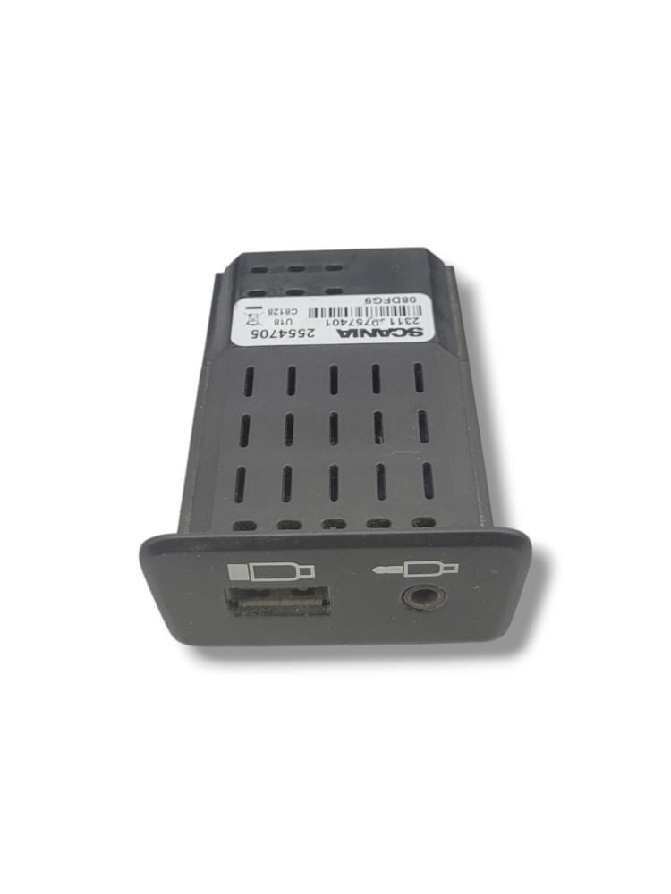 Porta USB Auxiliar Scania Ntg