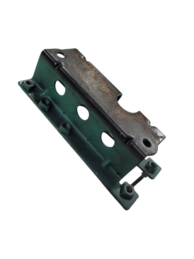 Suporte Tubo Agua Resfriamento Volvo Fh D13 4