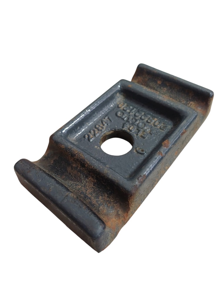 Guia Grampo Mola Volvo Vm 310 Dianteira 2