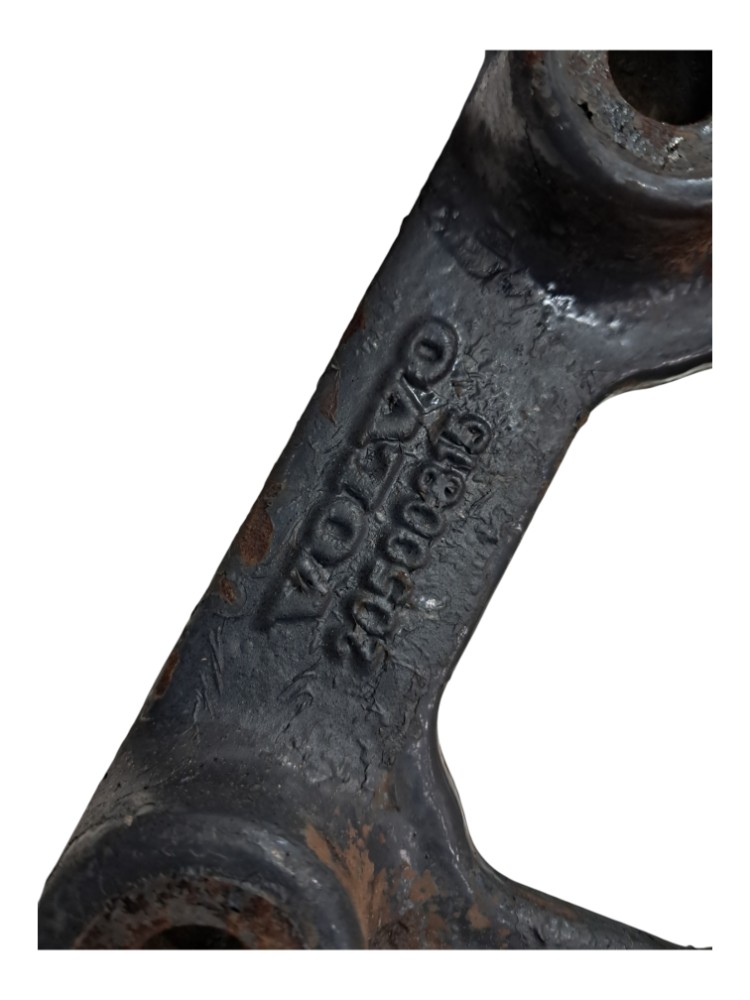 Suporte Mola Dianteira Volvo Vm 260 2014 6