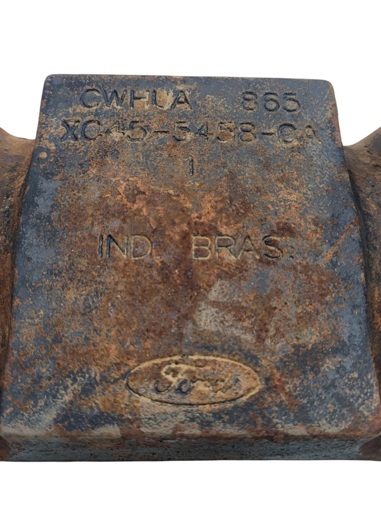Calço Guia Grampo Feixe Mola Ford Cargo 1521 2422 6